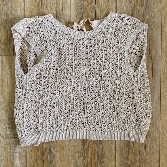 NWOT CROCHET OPEN BACK VEST - Picture 1 of 4